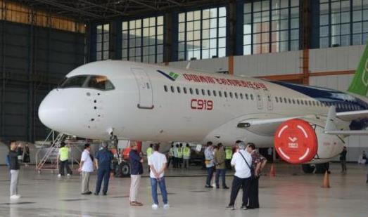 й̷C919ɻ״ηɵӡ̬չʾ