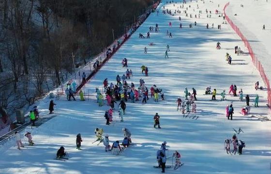 第二十三届亚布力滑雪节开幕