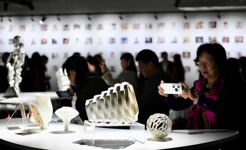 ���й��ס������մ�����������Ʒչ�ٰ�