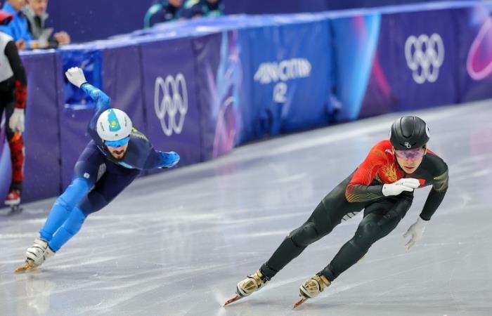 短道速滑男子500米:中国选手刘少昂B