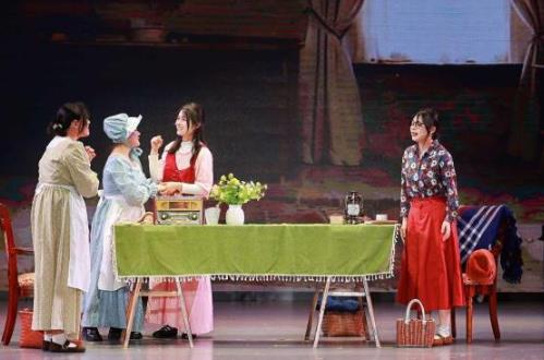 ���Ľ�ȫ����ѧ��Ӣ��Ϸ�����������