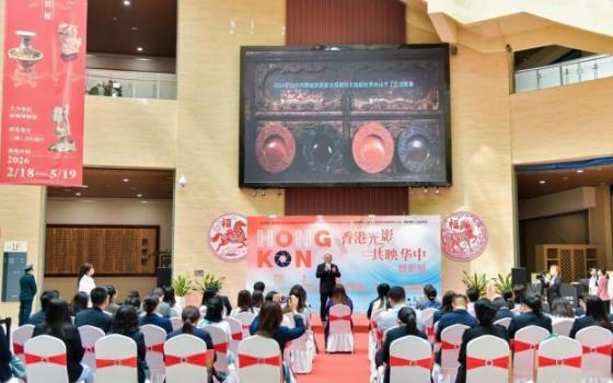 ����۹�Ӱ ��ӳ���С���Ӱչ�˳�վ��Ļ