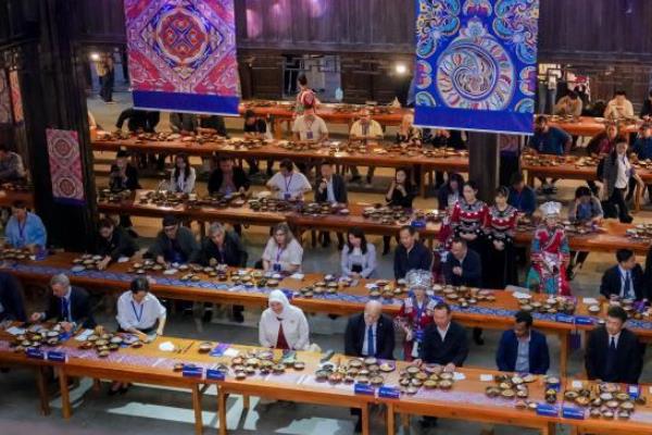 2026�������й�֮������Լ�������족